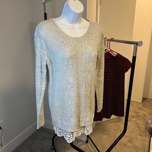 AB Studio // Light Gray Sweater with Lace Trim